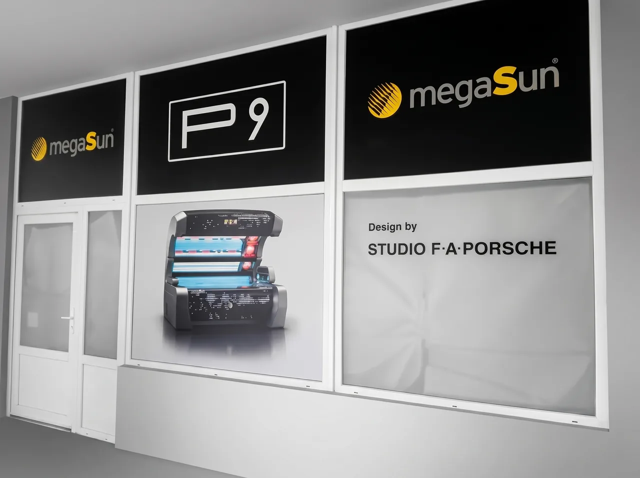 P9 / megaSun – Interiér a grafika, realizácia AD-REKLAMA Trnava